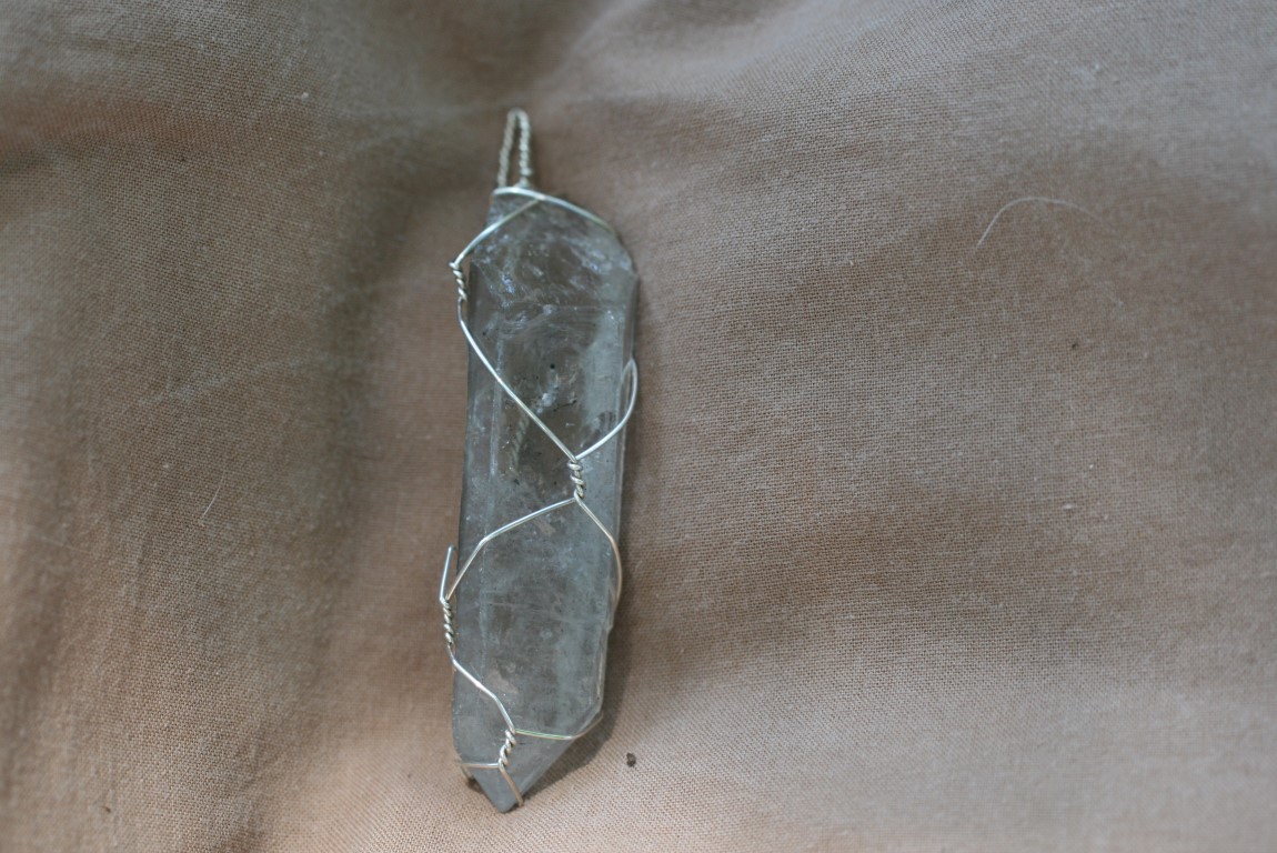 Tibetan Quartz Pendant Spiritual protection and purification, balancing the chakras and meridians, clearing and energizing the Aura  5326